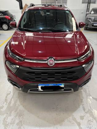 FIAT TORO 2.0 16V TURBO DIESEL FREEDOM 4WD AT9 FIAT TORO 2.0 16V TURBO DIESEL FREEDOM 4WD AT9